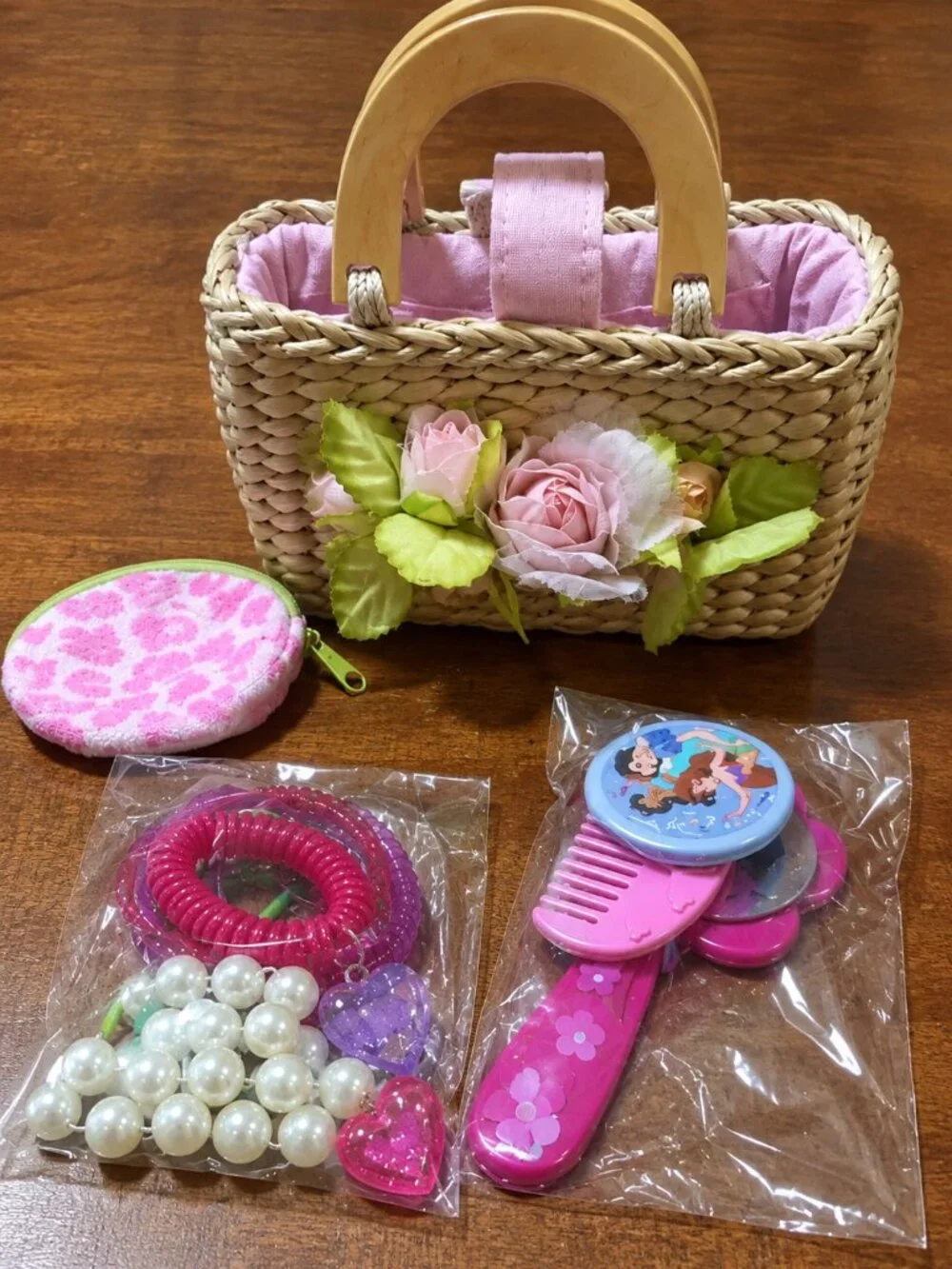 Girls Woven Straw Basket Purse Pink Floral Wood Handles w/ Jewelry Accessories